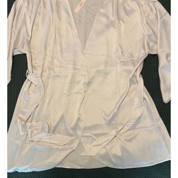 NEW Bride Embellished Satin Short Robe, Victoria’s Secret - Picture 8 of 11